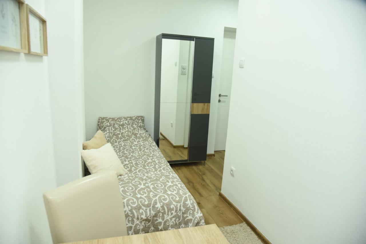 Apartmani Sofronic Loznica 1 ภายนอก รูปภาพ