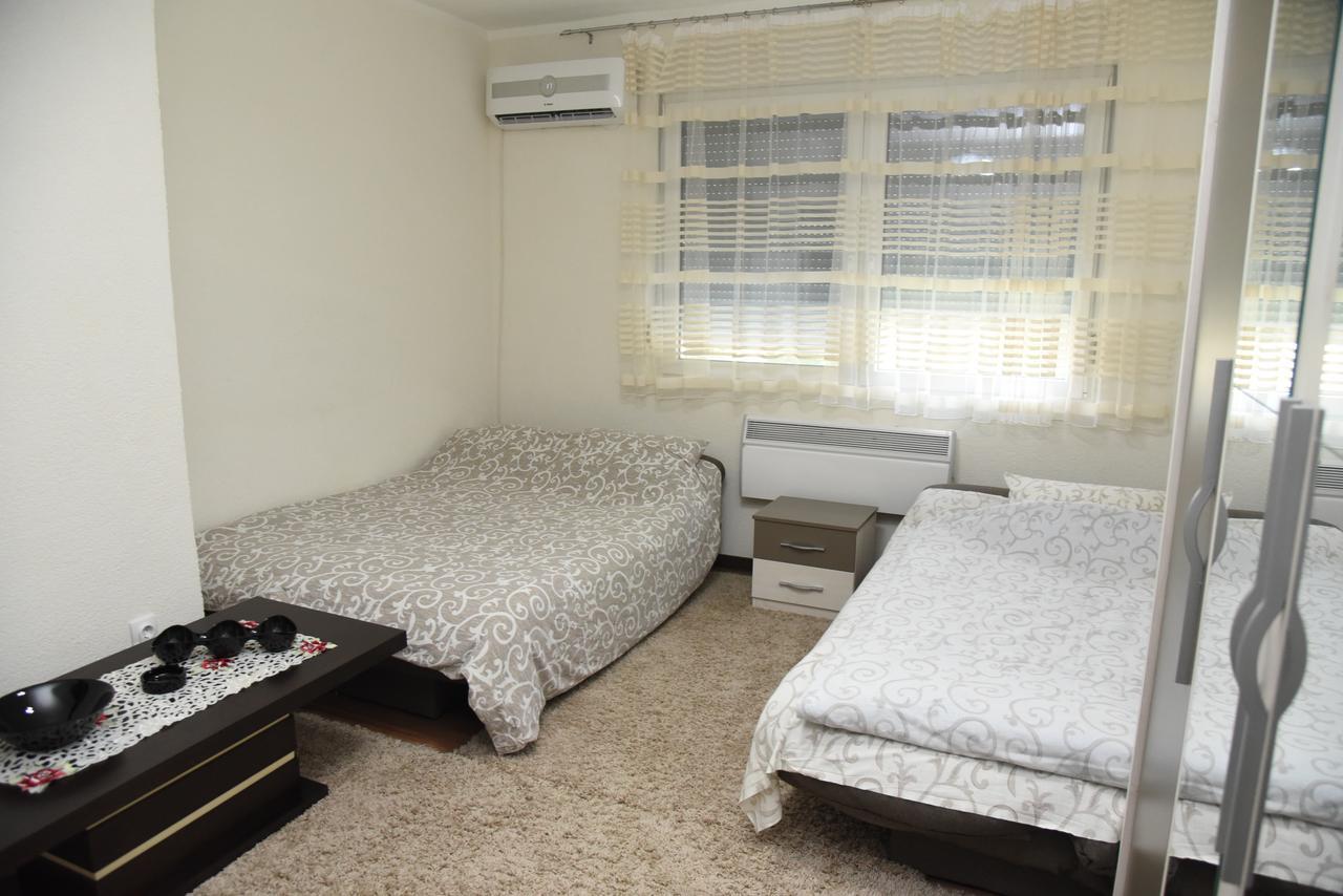 Apartmani Sofronic Loznica 1 ภายนอก รูปภาพ